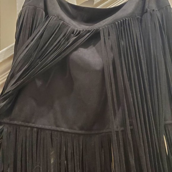 Hot & Delicious - Black Suede Fringe Skirt - Size Medium - Picture 2 of 3